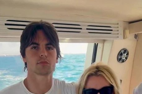 Неожиданная встреча Бритни Спирс с сыновьями во время морской прогулки