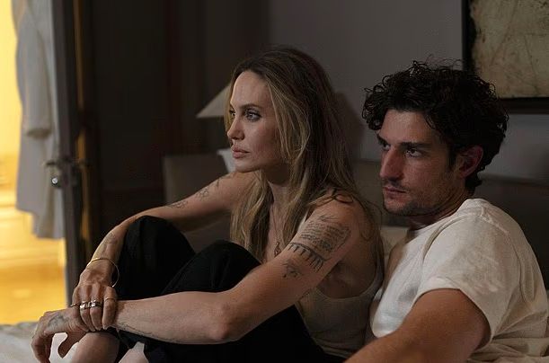 Новый роман Анджелины Джоли? Актрису подозревают в отношениях с французским коллегой по фильму