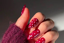 Долой зимнюю мрачность: 5 главных трендов весеннего маникюра