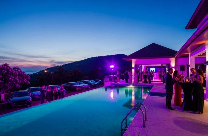 Как звезды отдыхают в Таиланде: обзор самых роскошных вилл Пхукета, где останавливаются знаменитости и проходят закрытые вечеринки