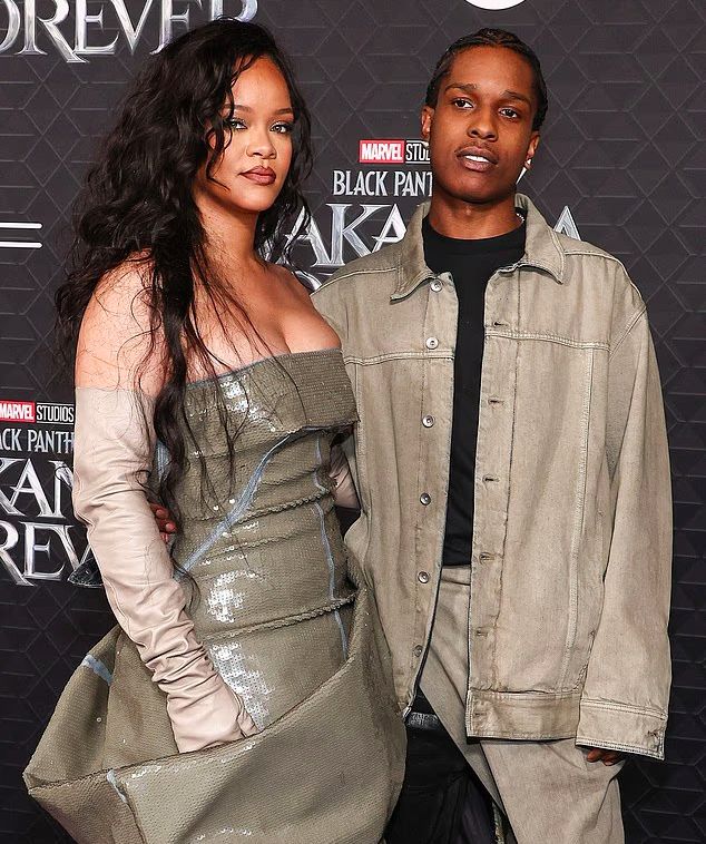 Дом Рианны атаковали, пока певица с детьми была внутри. Женщина-стрелок арестована