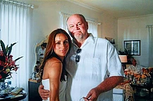 81-летний отец Меган Маркл нашел любовь на Филиппинах