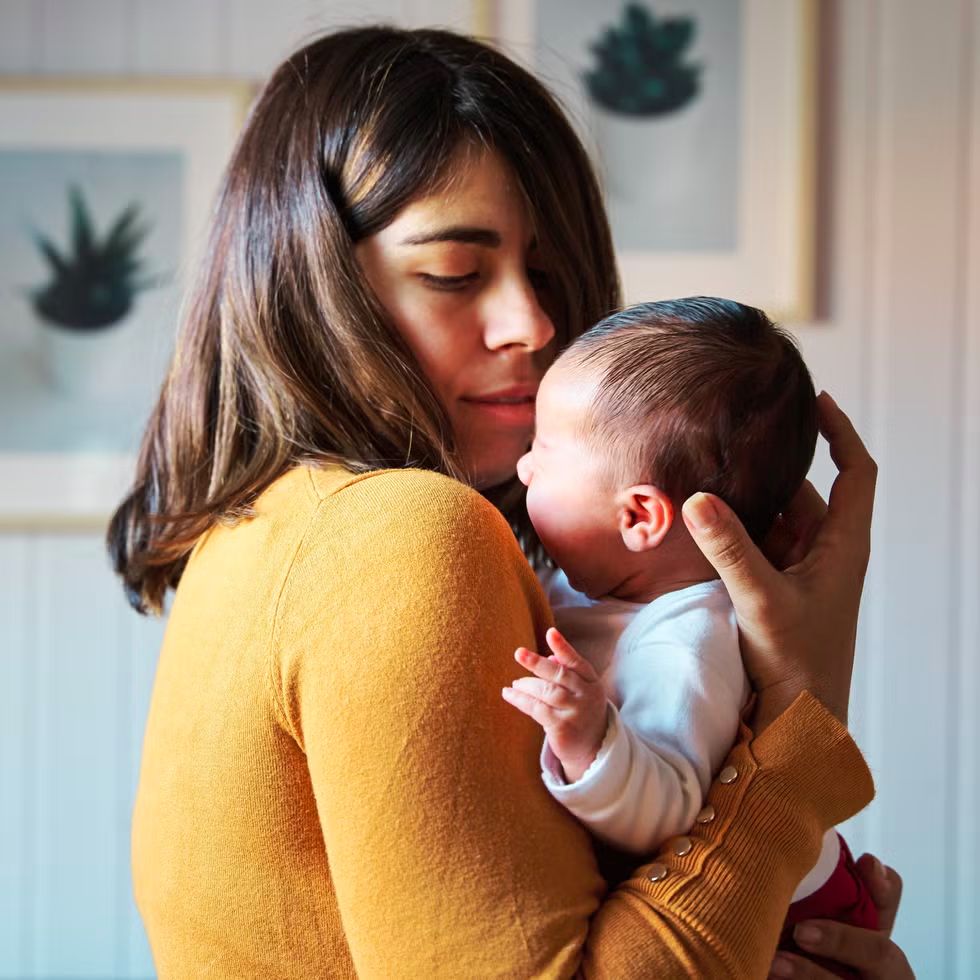 Забота о взгляде с первых дней: 5 правил ухода за глазами младенца при дакриоцистите