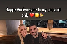 Линдси Лохан отметила годовщину свадьбы со своим мужем Бадером Шаммасом