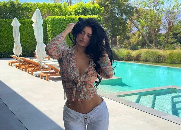 Как семья Кардашьян-Дженнер отметила Пасху в этом году