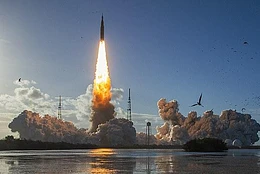 Ли Райан сообщил, что его забанили в TikTok за «разговоры о Луне» и конспирологические теории об ультрапереработанных продуктах