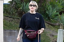 Голливудская актриса, известная по культовому фильму 80-х с Патриком Суэйзи, на прошлой неделе была замечена во время редкого появления на публике в Лос-Анджелесе