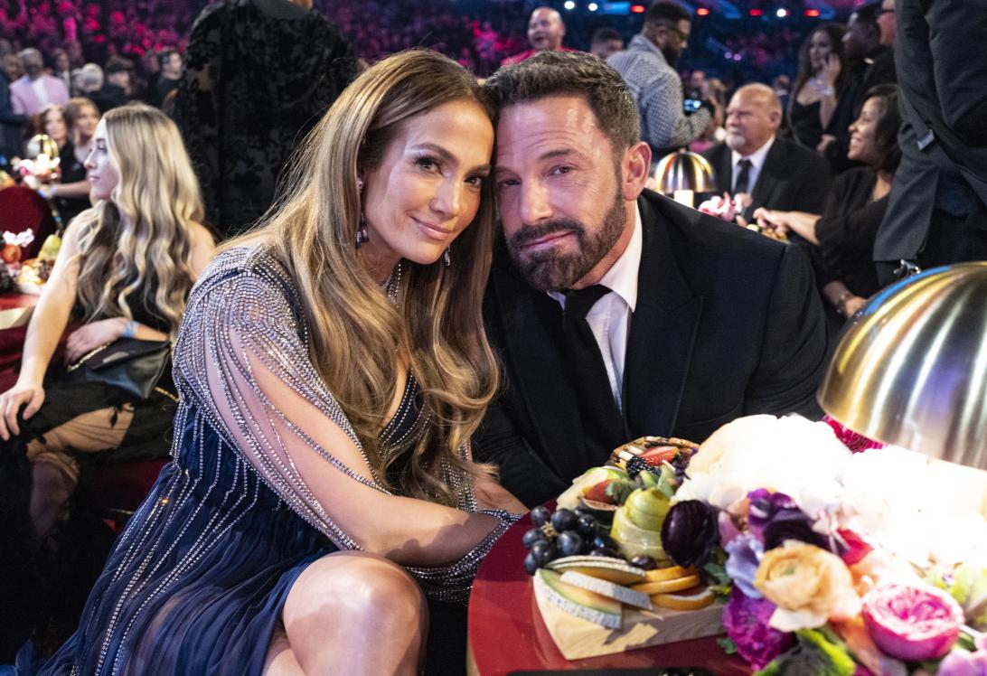 Бен Аффлек, по сообщениям, безвозмездно передал своей бывшей жене Дженнифер Лопес всю свою долю в их особняке стоимостью 60 миллионов долларов