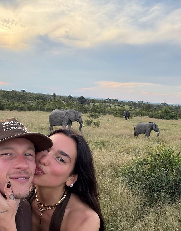 Дуа Липа и Каллум Тернер поделились впечатлениями от сафари в Южной Африке