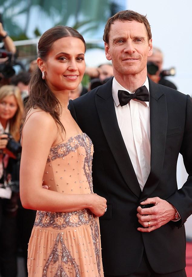 Алисия Викандер поделилась редкими подробностями семейной жизни с Майклом Фассбендером