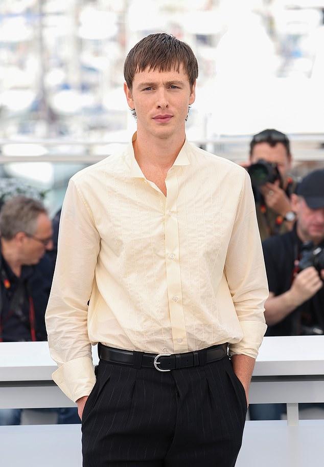 Харрис Дикинсон — фаворит букмекеров на роль нового Бонда.