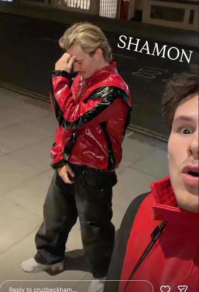 Круз и друзья зажгли танцем Майкла Джексона перед фильмом.