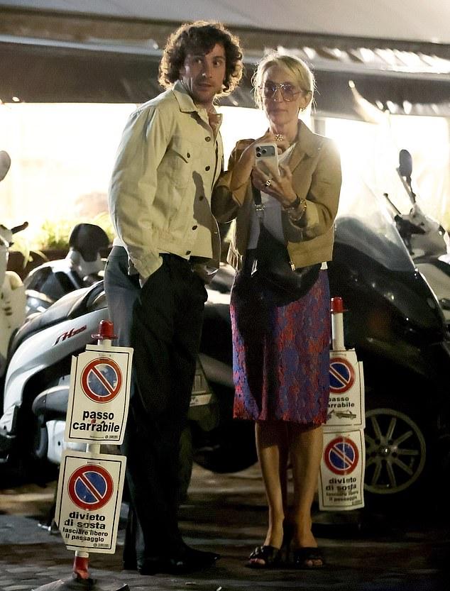 Когда в Риме: Аарон и Сэм Тейлор-Джонсон наслаждались романтическим ужином