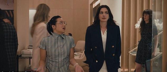 Студию "Дьявол носит Prada 2" критикуют на Дальнем Востоке за использование стереотипов в образе азиатского персонажа.