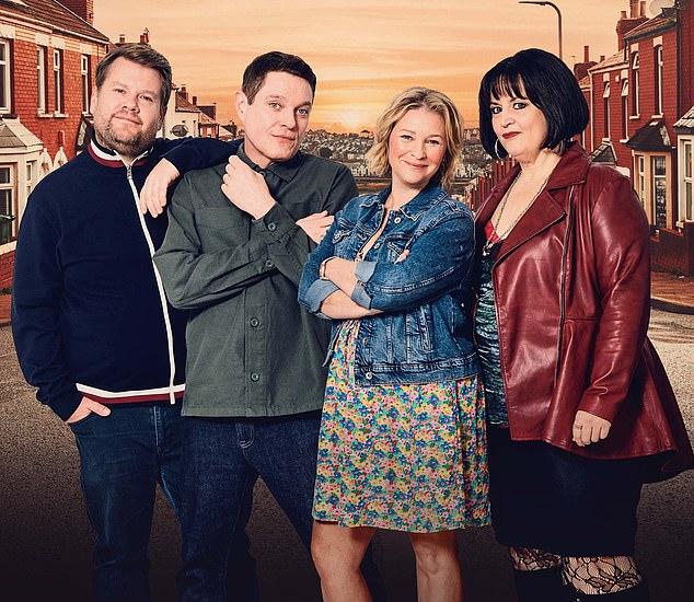 Звезды сериала «Гэвин и Стейси» Мэтью Хорн и Джоанна Пейдж устроили «семейное воссоединение» в честь 19-летия культового комедийного шоу