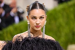Оливия Родриго прокомментировала свое отсутствие на Met Gala 2026