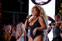 Lizzo обрушилась на критиков после провала ее «камбэк-альбома»