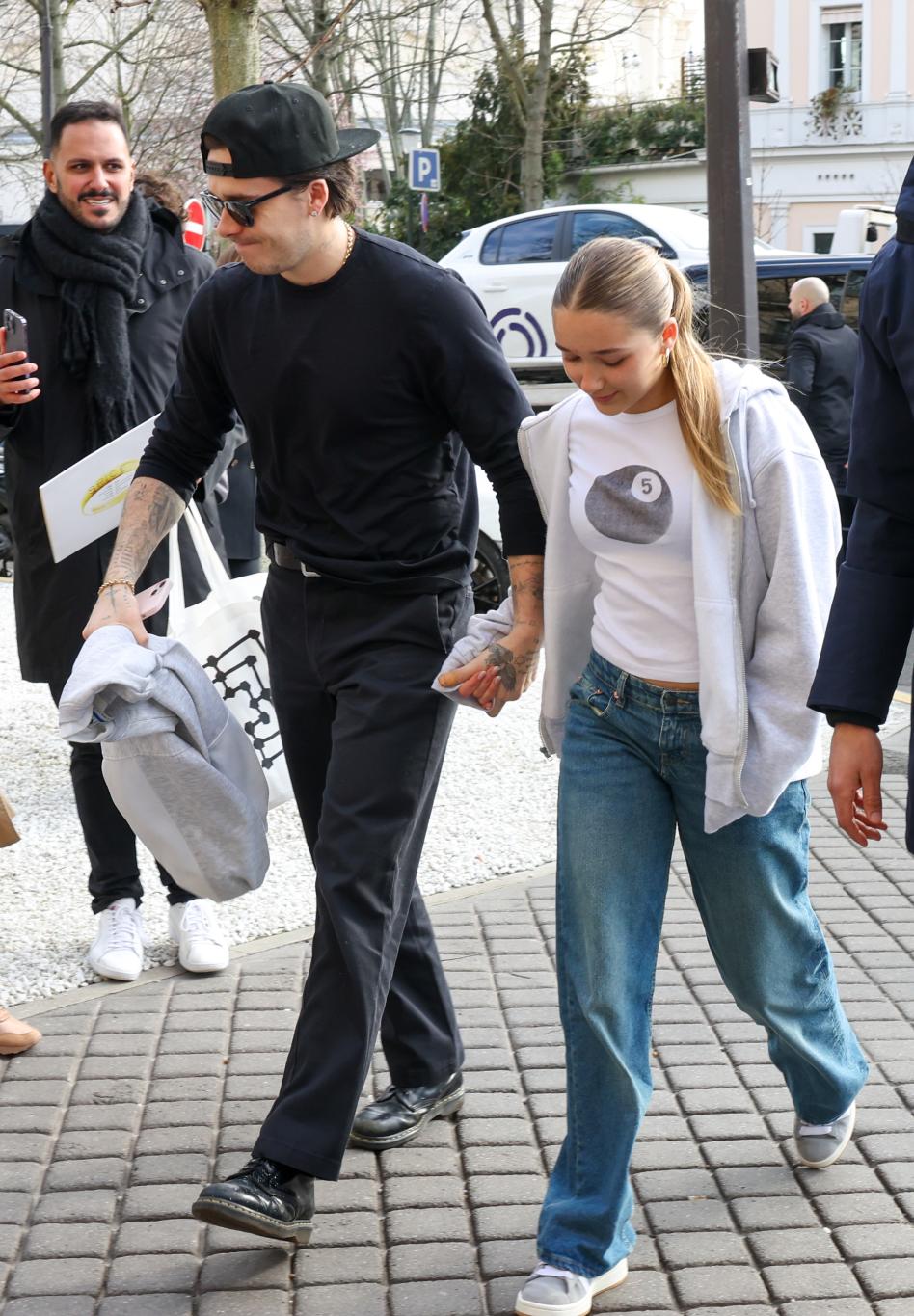 [img-190012]