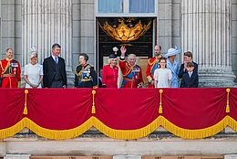 Принц Джордж сдержал чихание во время национального гимна на параде Trooping the Colour в 2026 году