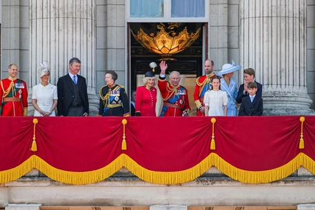 Принц Джордж сдержал чихание во время национального гимна на параде Trooping the Colour в 2026 году