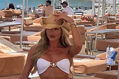 Секреты свадебной формы Молли Смит: Звезда Love Island готовится к свадьбе с изнурительными ежедневными тренировками и белковой диетой