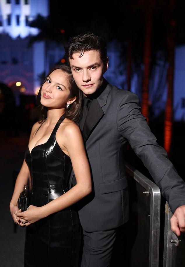 [img-192626]