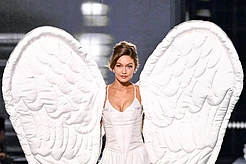 Показ Victoria’s Secret меняет локацию