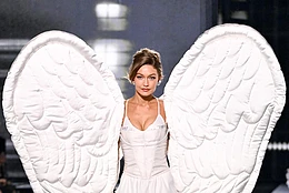 Показ Victoria’s Secret меняет локацию
