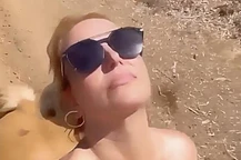 Упс! Она сделала это снова