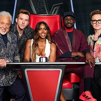 Эмма Уиллис возвращается в The Voice UK после получения роли ведущей Strictly Come Dancing