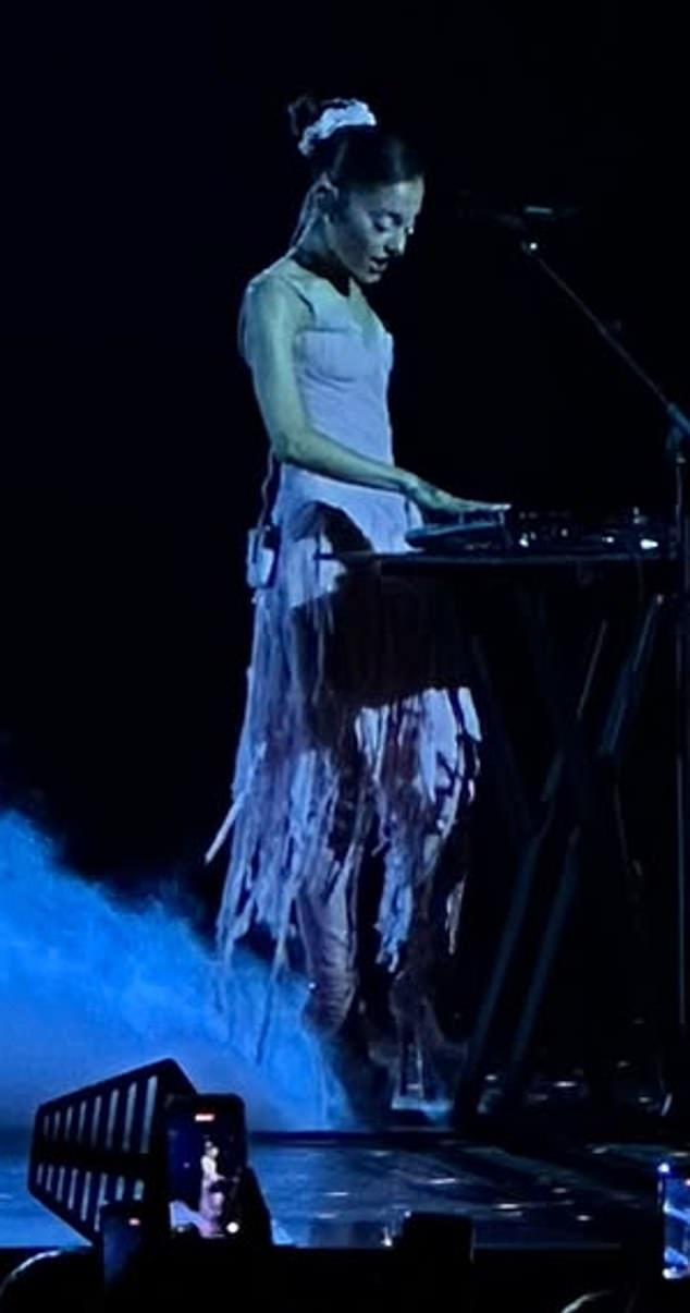 [img-201303]
