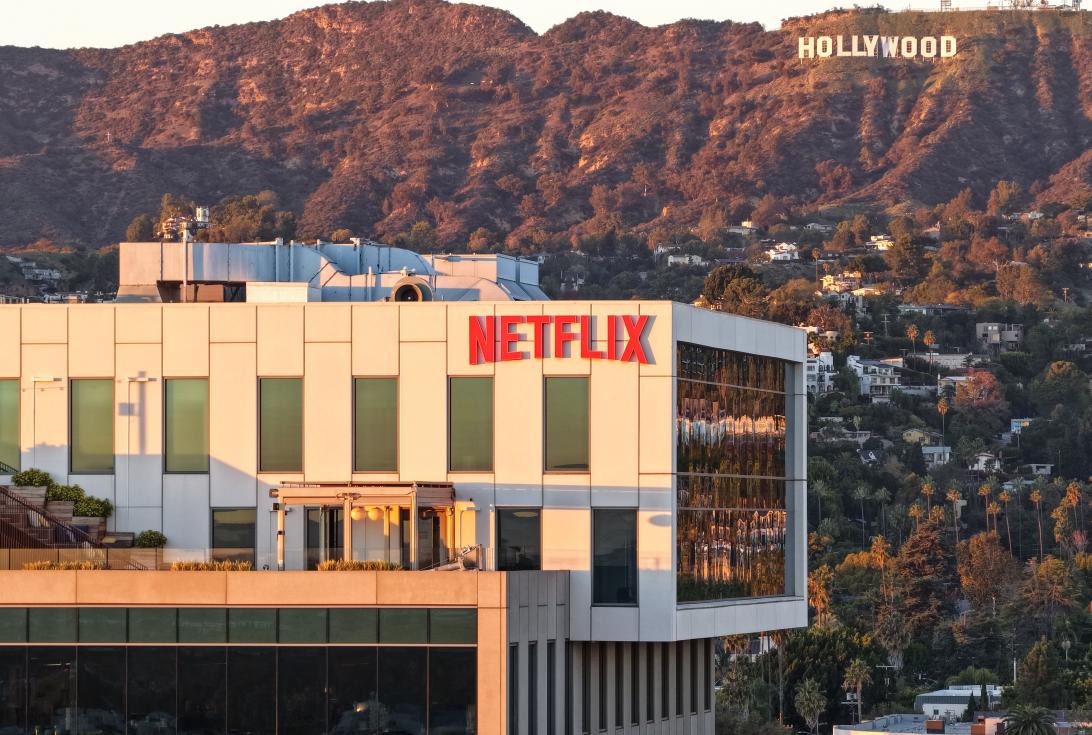 Netflix потребовал от суда отклонить иск супермодели Тайры Бэнкс из-за ее участия в сенсационном документальном фильме о шоу «Топ-модель по-американски»