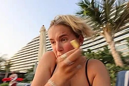 Молли-Мэй Хейг рассказала о моменте, когда на нее «напала» ворона во время отдыха с женихом Томми Фьюри у бассейна в Дубае