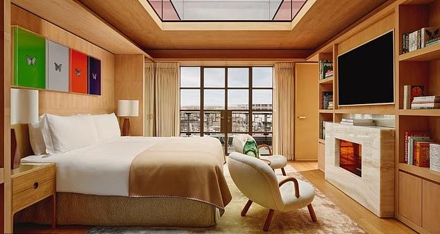 Джейкоб Элорди забронировал пентхаус-люкс в отеле Claridge’s стоимостью 60 000 фунтов стерлингов за ночь, «откуда можно увидеть звезды», чтобы произвести впечатление на свою девушку Кендалл Дженнер во время его пребывания в Лондоне на этой неделе