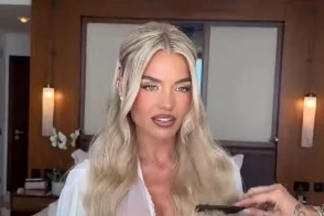 Молли Смит из Love Island поделилась подробностями своего свадебного утра с подружками невесты