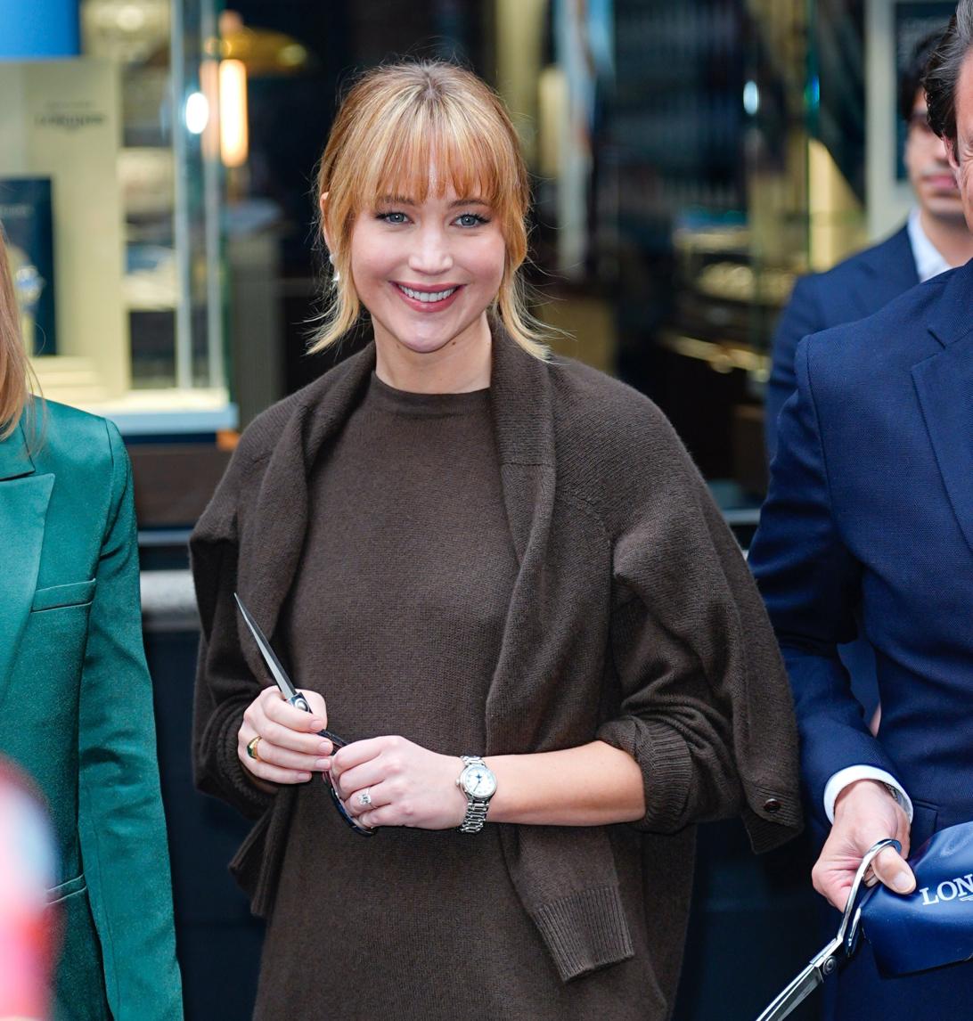 Дженнифер Лоуренс пока не ложится под нож