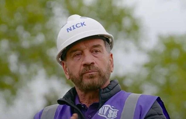 Ник Ноулз выразил «разочарование» в связи с закрытием шоу DIY SOS после 26 лет в эфире в рамках широко разрекламированного плана BBC по экономии £500 млн